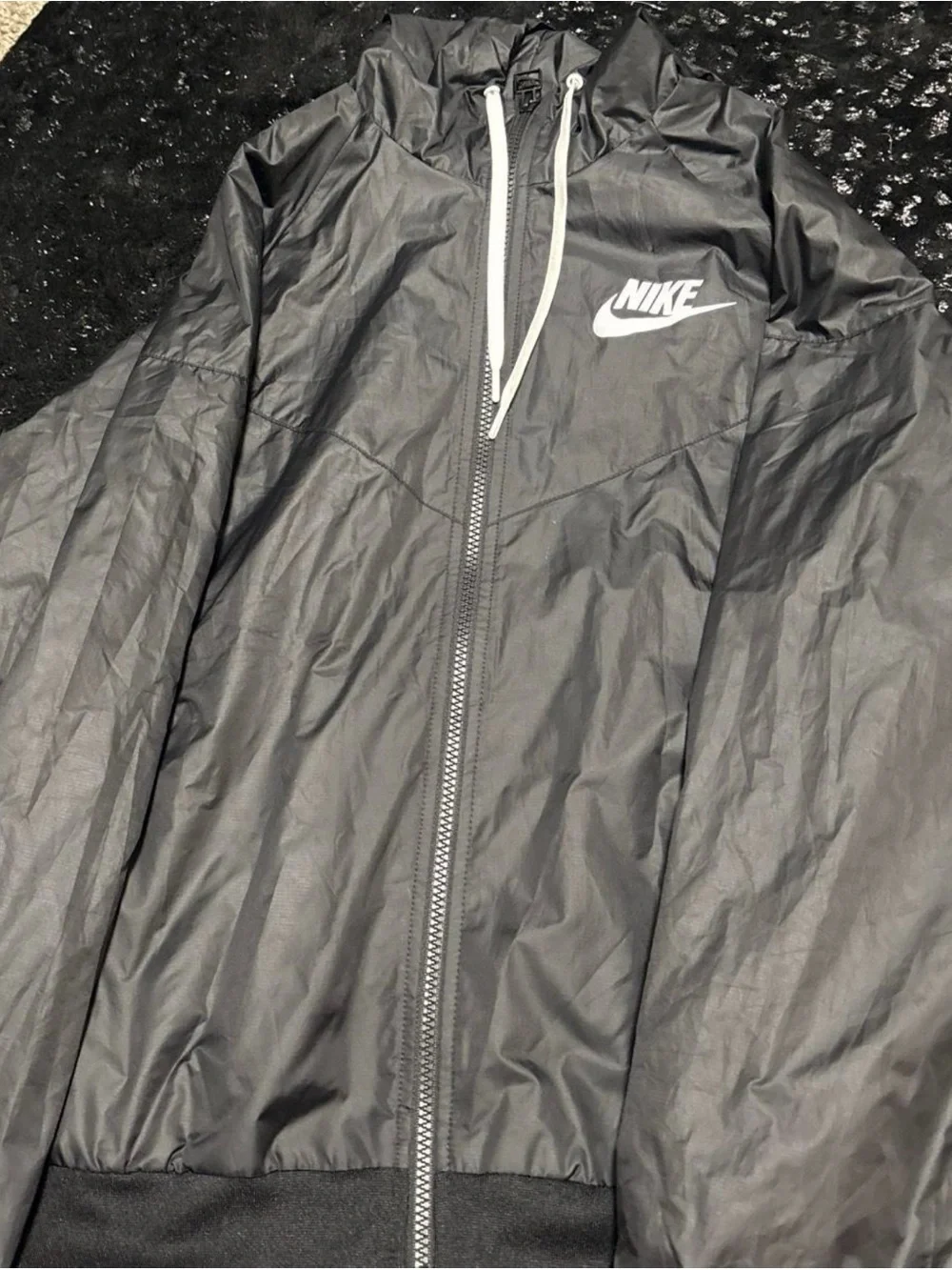 Nike Black and White Track Jacket - Black/White